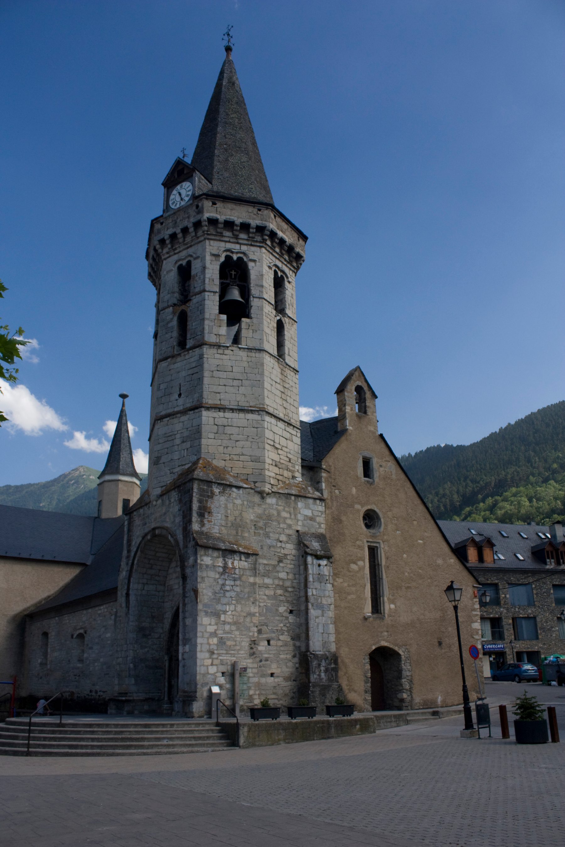 Sant Miquèu de Vielha — referencia visual de patrimonio