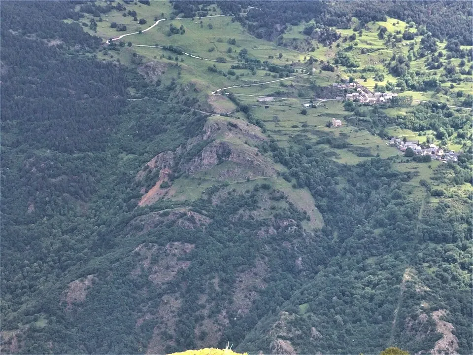Un balcón sobre el Baish Aran — referencia visual de geología
