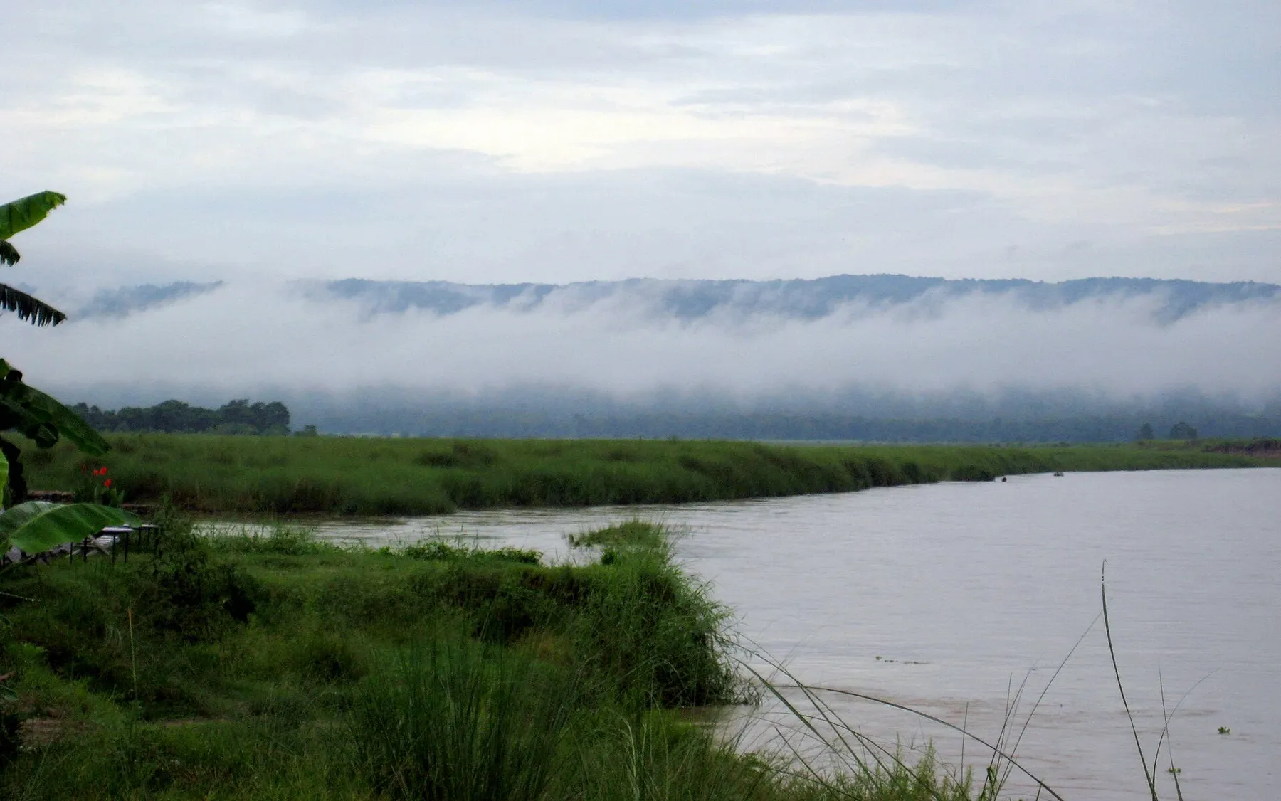 Chitwan en canoa y comunidades del Terai · momento 6