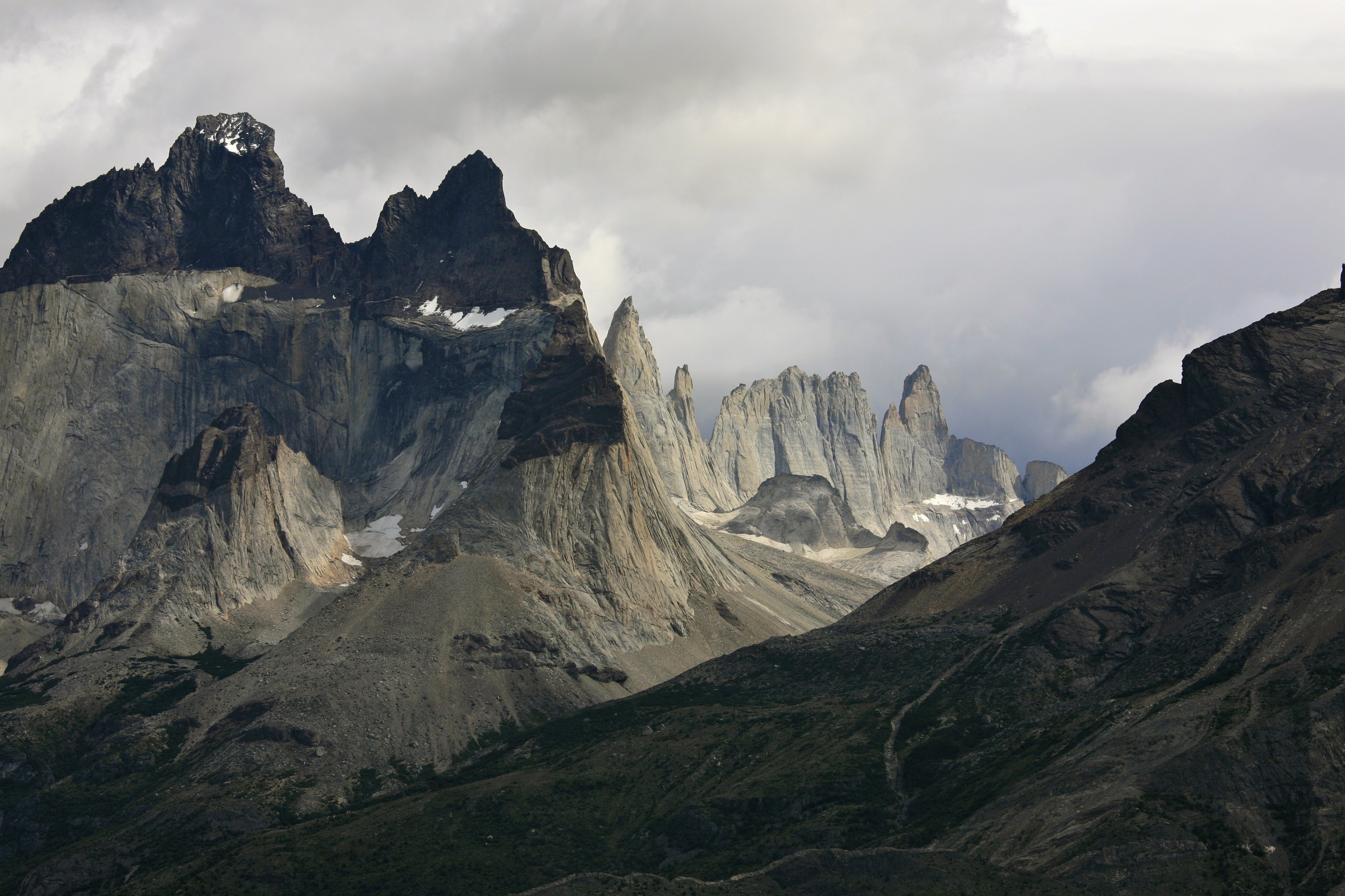 Navegación Lago Pehoé y Valle Francés