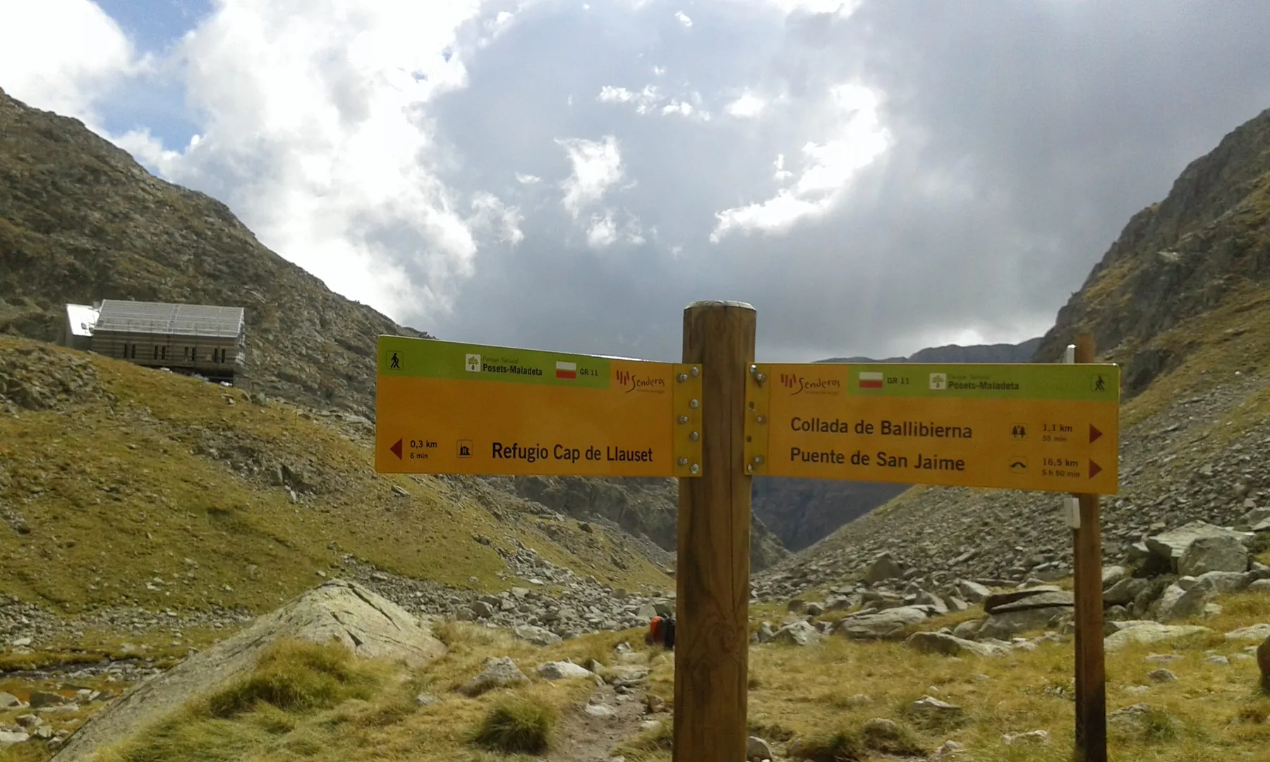 Camino al refugio — referencia visual de patrimonio